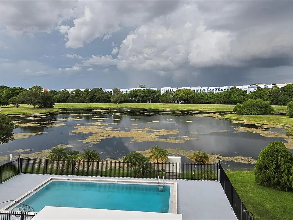 9688 Fontainebleau Blvd #404