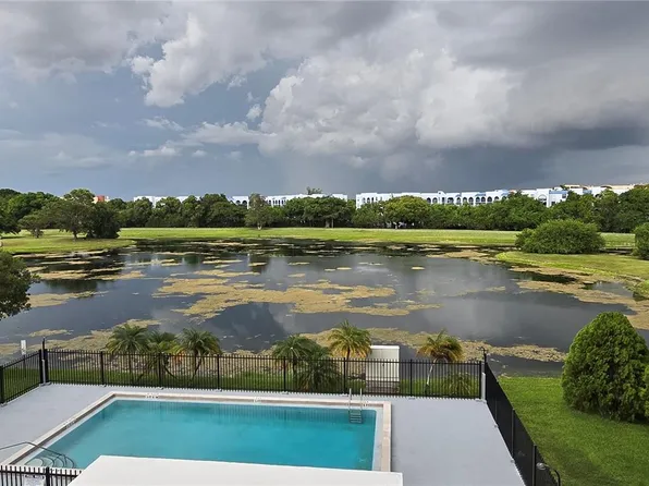 9688 Fontainebleau Blvd APT 404, Miami, FL 33172
