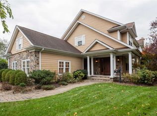 130 Rockaway Ave, Garden City, NY 11530