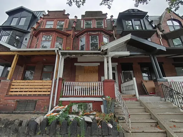 2321 N 33rd St, Philadelphia, PA 19132
