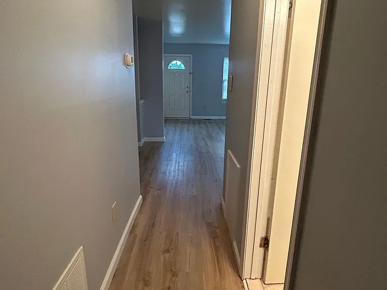 27 Martine Ct #2 — Photo 15