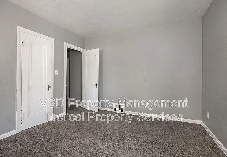 14717 Milverton Rd #UP — Photo 25