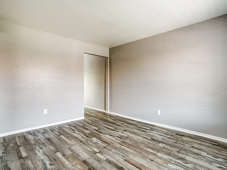 Irving Properties — Photo 16