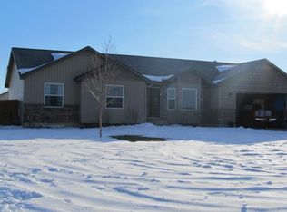 8 N Birch Cir, Rigby, ID 83442