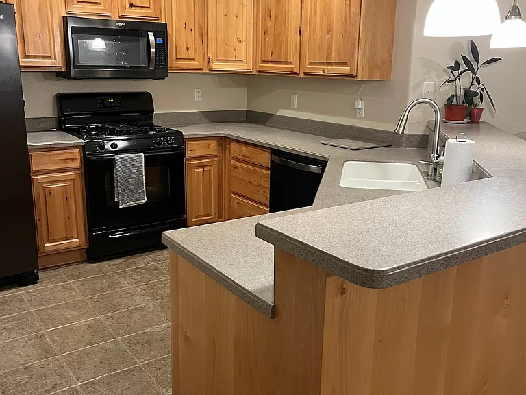1052 Canyon Meadow Dr #1 — Photo 7