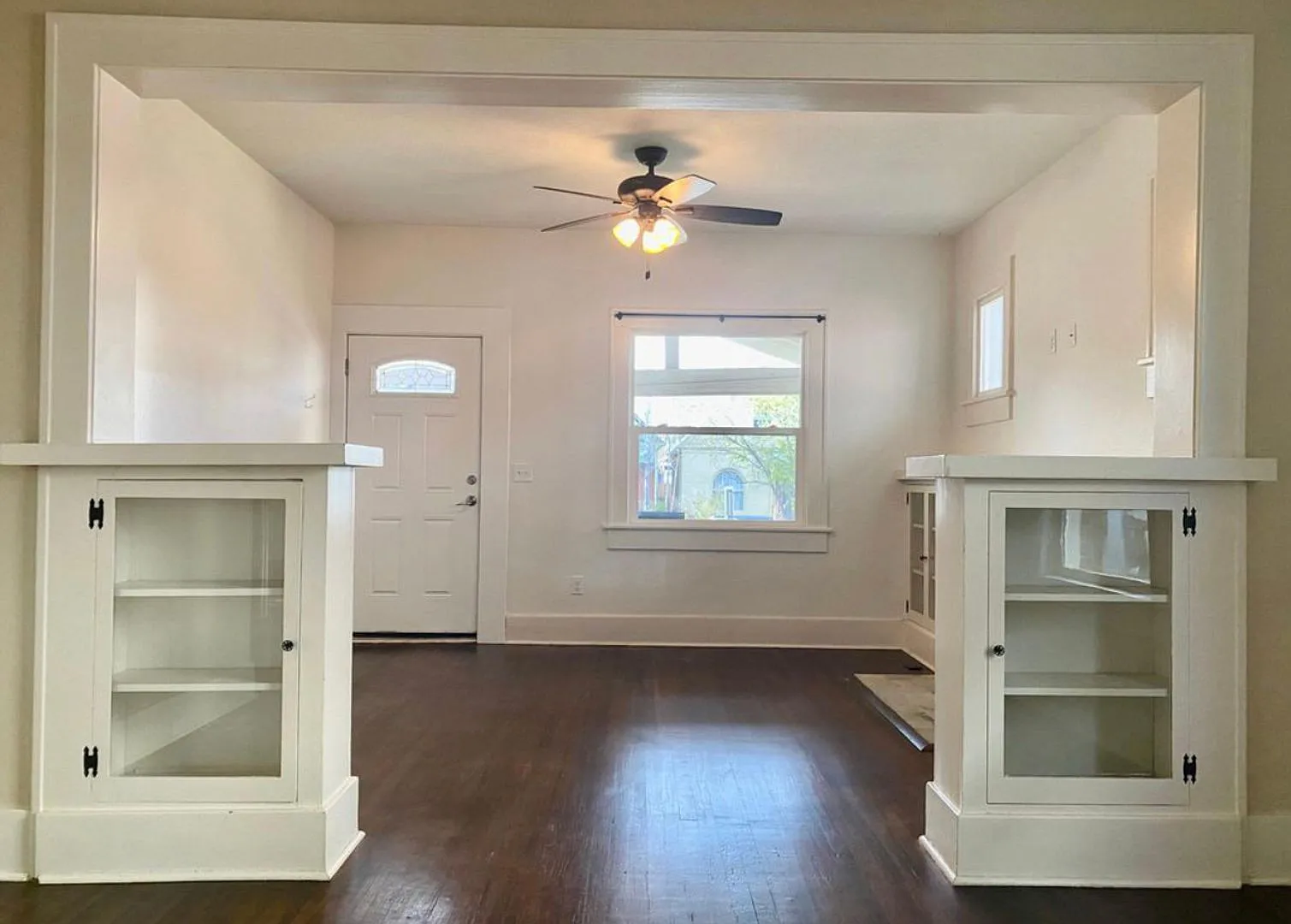 Single Family Home in Highland Square — Photo 2