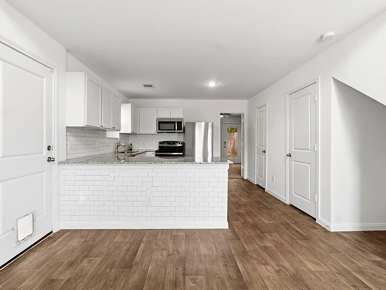 16367 Jasmine Marie Pl — Photo 6