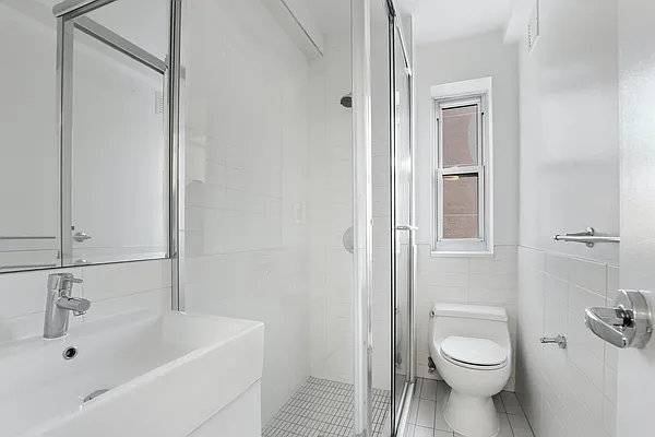 Rented by Stonehenge NYC LLC | media 6