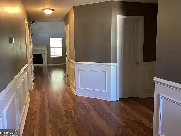 365 Creekside Dr — Photo 4