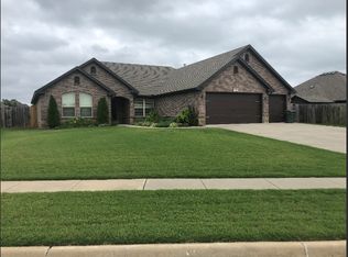 2354 N Montana Ave, Fayetteville, AR 72704