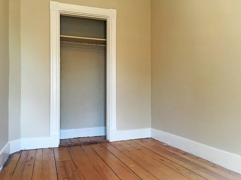 643 Saratoga St #3 — Photo 16