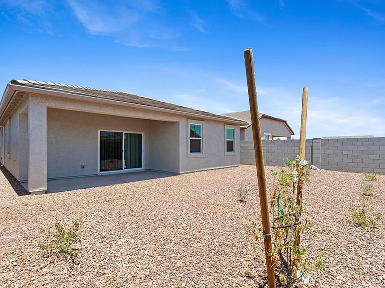 10427 W Parkway Dr — Photo 34