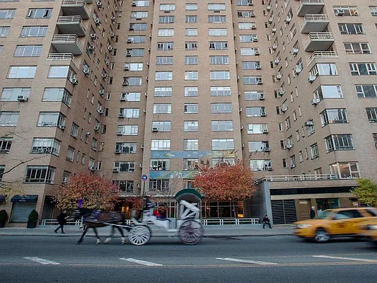 Rented by FirstService Realty (legacy) | media 7