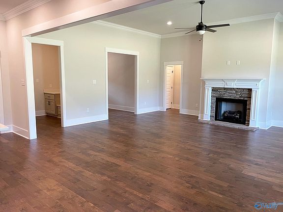 2nd image of 7127 Hickory Cove Way SE
