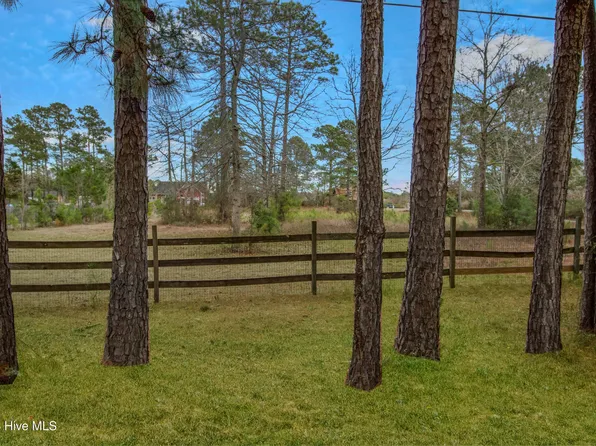 503 Nc Hwy 172, Hubert, NC 28539