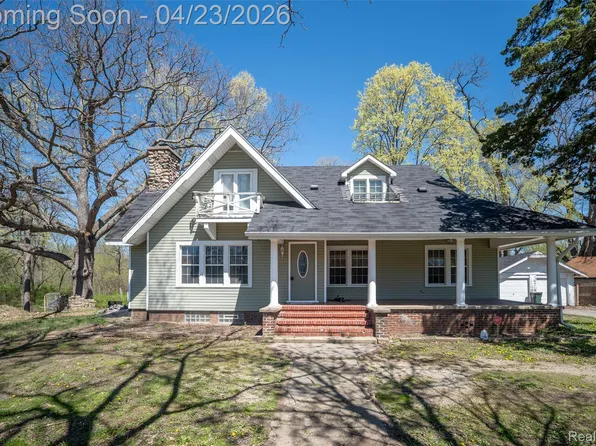 39936 Warren Rd, Canton, MI 48187