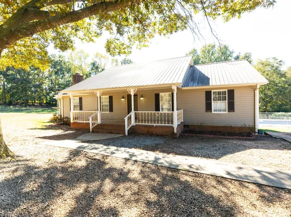81 Peeples St, Canon, GA 30520