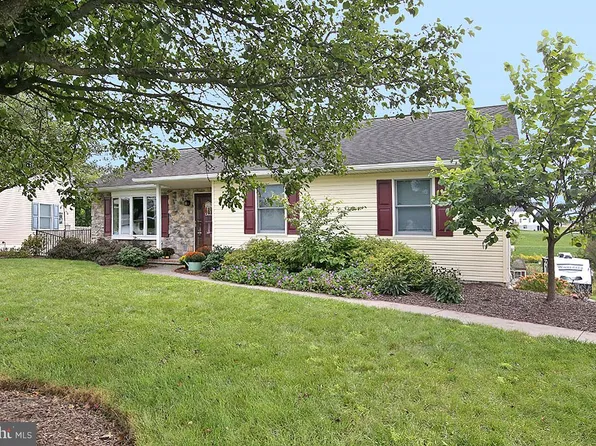 1126 Harvest Dr, Lebanon, PA 17046