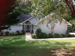 1329 E University Dr, Auburn, AL 36830