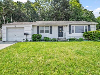 18 Oak Hill Ave, North Smithfield, RI, 02896