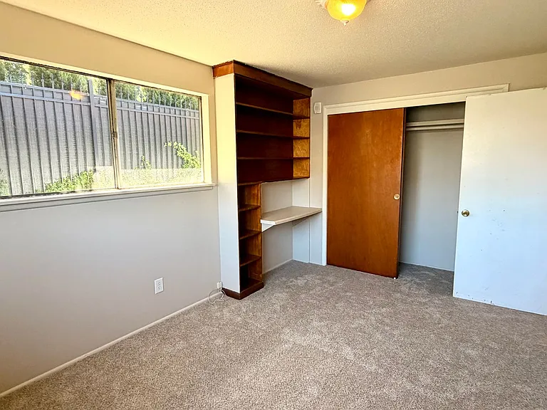 523 N I St — Photo 9