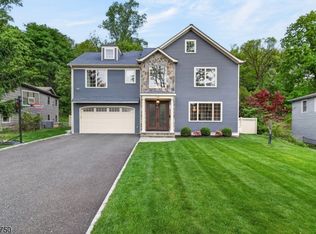 25 Wellington Ave, Millburn Twp., NJ 07078