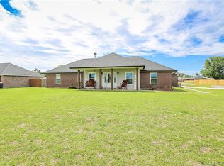 1000 E 2nd St, Iowa, LA 70647