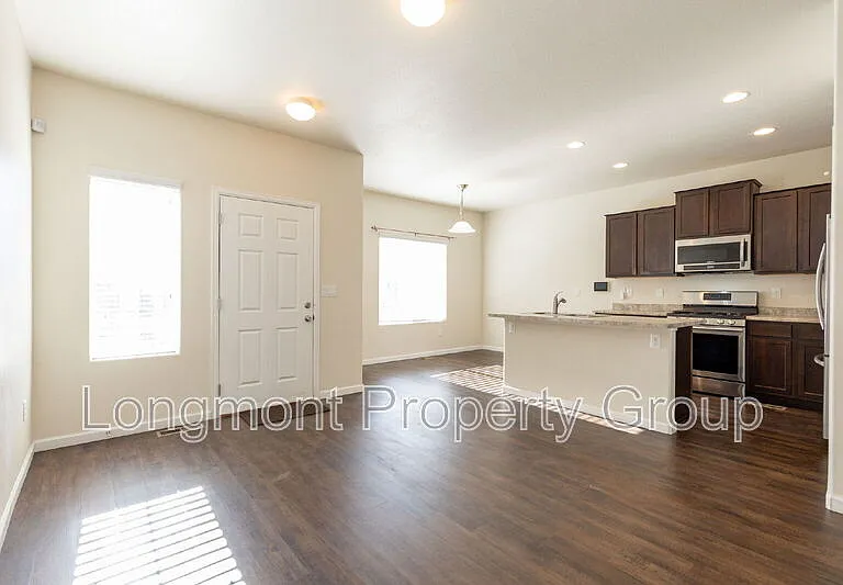 1518 Sepia Ave — Photo 6