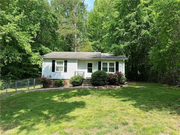 402 Sedalia Rd, Gibsonville, NC 27249