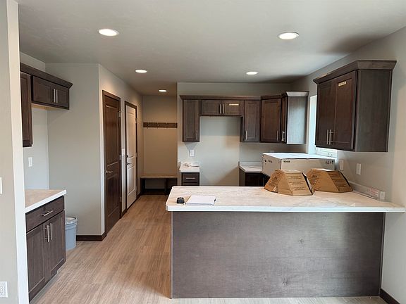 2nd image of 542 Riverview Dr
