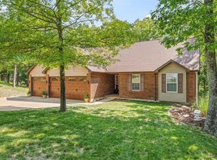 3 Redbriar Ct, High Ridge, MO 63049