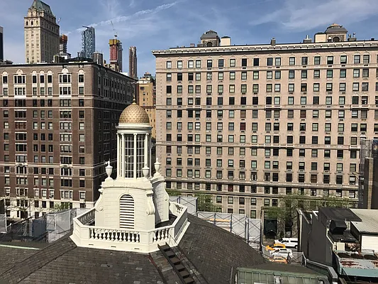 Rented by Everrock Equities | media 16