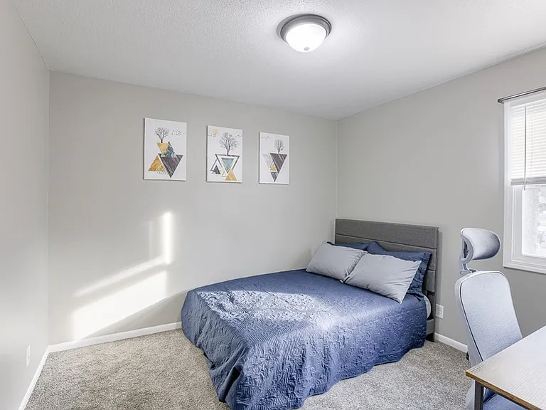 135 E Sheridan St #4 — Photo 20