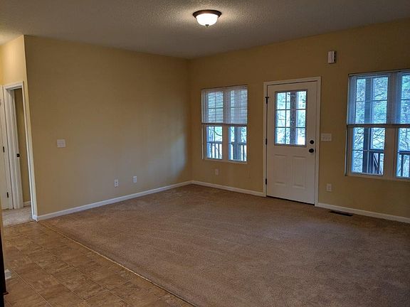 4th image of 47 Peppercorn Pl