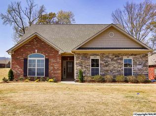 4701 River Ridge Blvd, Owens Cross Roads, AL 35763