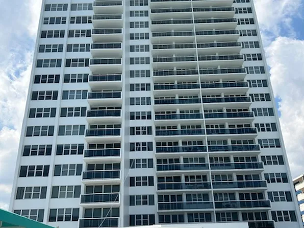 3140 S Ocean Dr, Hallandale, FL