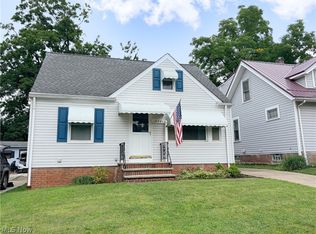 18981 Raymond St, Maple Heights, OH 44137