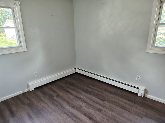 5th image of 307 E Coomer St #7