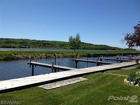 1st image of 3272 Lakeland Dr