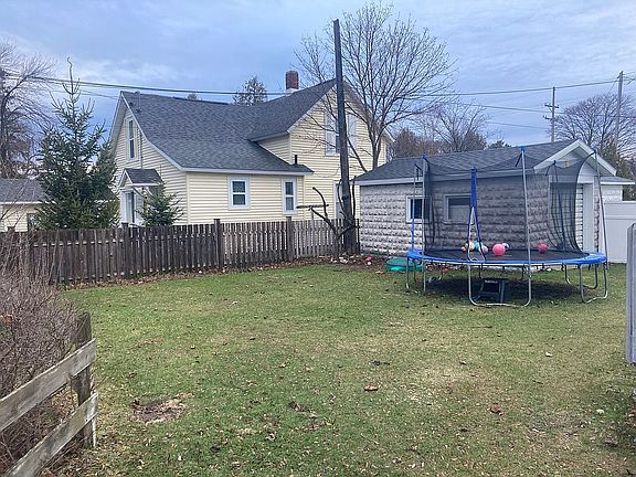 4th image of 176 E Woodward Ave
