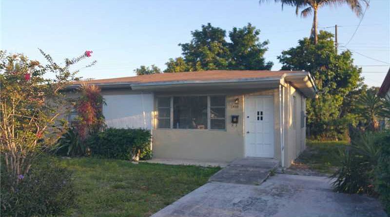 1st image of 1436 NE 152nd St