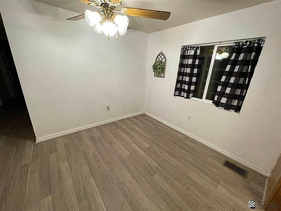 5th image of 2792 W Clifford Ln