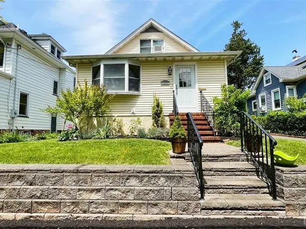 313 Montgomery St, Highland Park, NJ 08904
