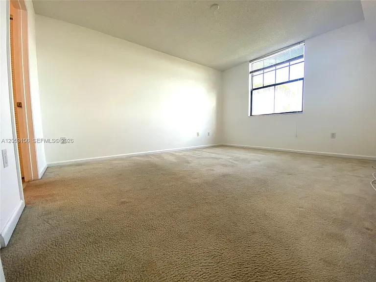 1919 Van Buren St #506A — Photo 12
