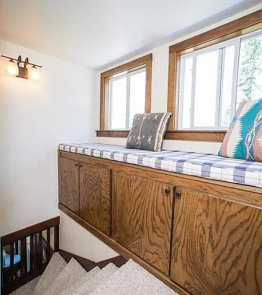 304 Skyles Pl — Photo 6