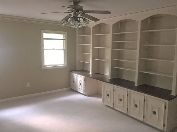 5th image of 387 Heritage Pl