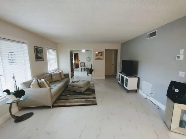 531 Shady Pine Way Way #C 1, Greenacres, FL 33415