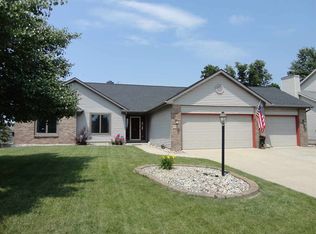 2020 York Ridge Pl, Fort Wayne, IN 46818