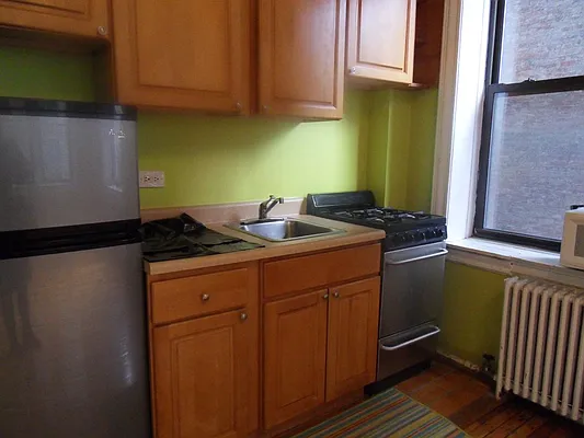 Rented by Skygroup Realty | media 21