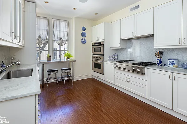 Sold by Brown Harris Stevens | media 24